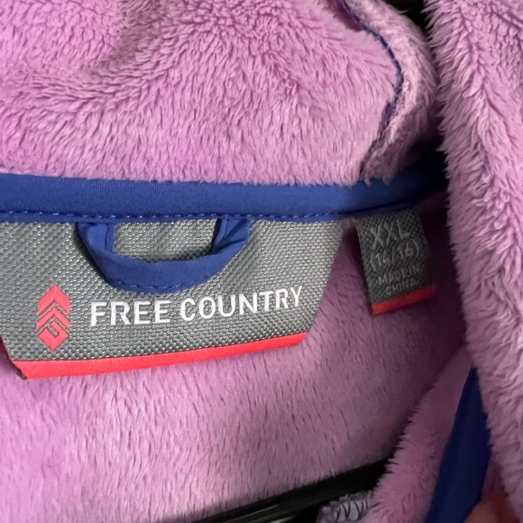 Free Country waterproof light jacket - Picture 2 of 3